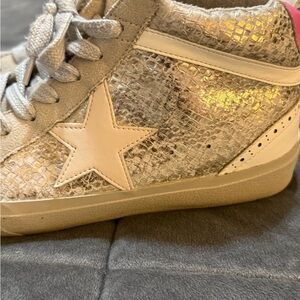 ShuShop Silver White Sneakers with Star Design